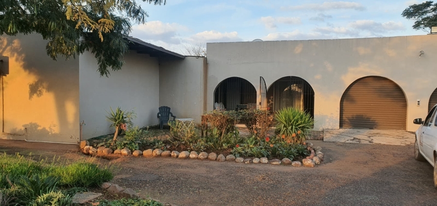 4 Bedroom Property for Sale in Rietfontein AH North West